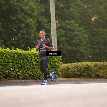 Runner Photo 6305052