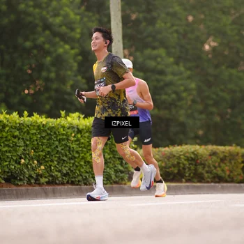 Runner Photo 6305335