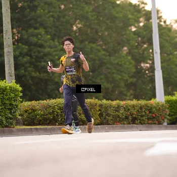 Runner Photo 6305438