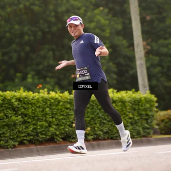 Runner Photo 6305496