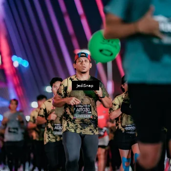 Runner Photo 6305564