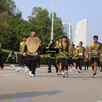 Runner Photo 6305640