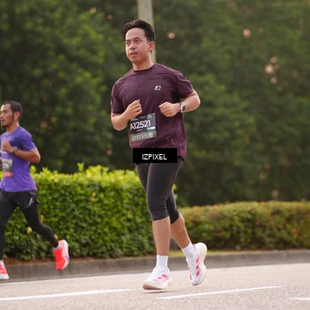 Runner Photo 6305672