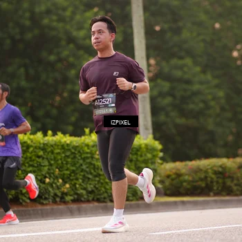 Runner Photo 6305746