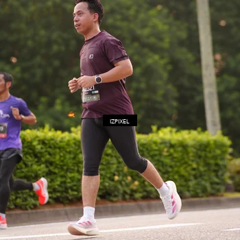 Runner Photo 6305837
