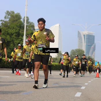Runner Photo 6305872