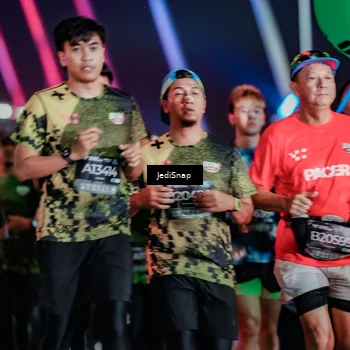 Runner Photo 6305934