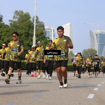 Runner Photo 6305945