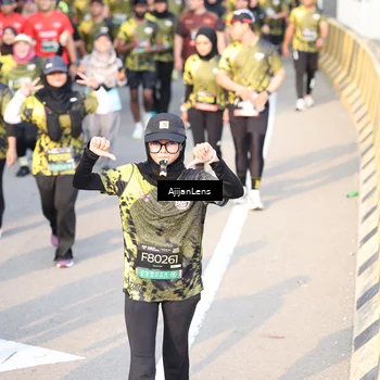 Runner Photo 6305999