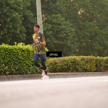 Runner Photo 6306377