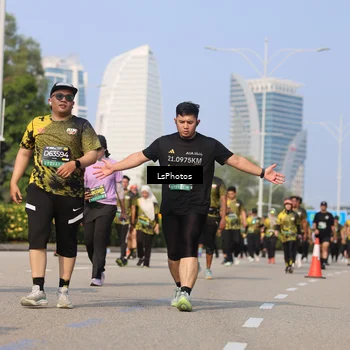 Runner Photo 6306454