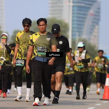 Runner Photo 6306895
