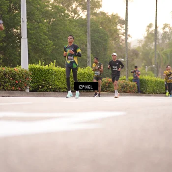 Runner Photo 6307004