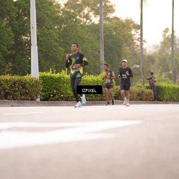 Runner Photo 6307010