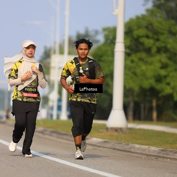 Runner Photo 6307035