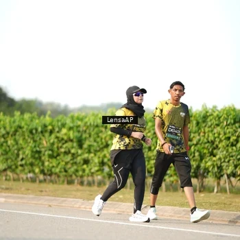 Runner Photo 6307049