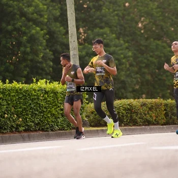 Runner Photo 6307247