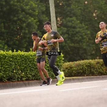 Runner Photo 6307248