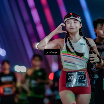 Runner Photo 6307340