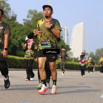Runner Photo 6307846
