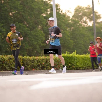 Runner Photo 6307998