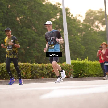 Runner Photo 6308048