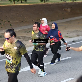 Runner Photo 6308053