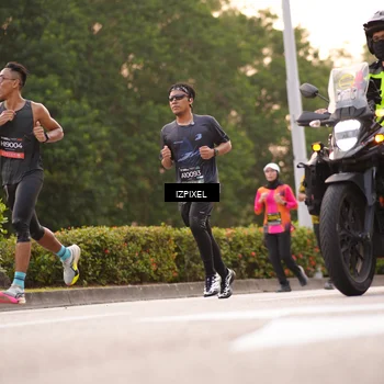 Runner Photo 6308378