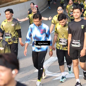 Runner Photo 6308715