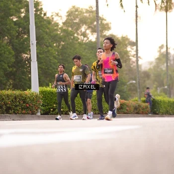 Runner Photo 6308775