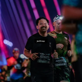 Runner Photo 6308916