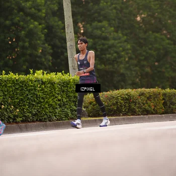 Runner Photo 6309051