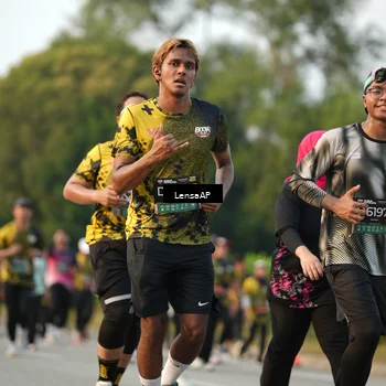 Runner Photo 6309742