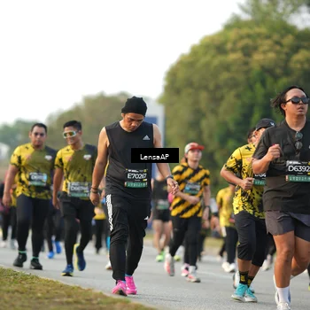 Runner Photo 6310037