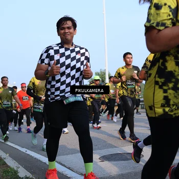 Runner Photo 6310067