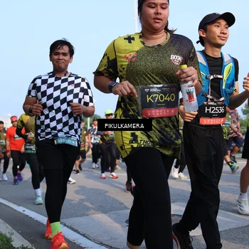 Runner Photo 6310070