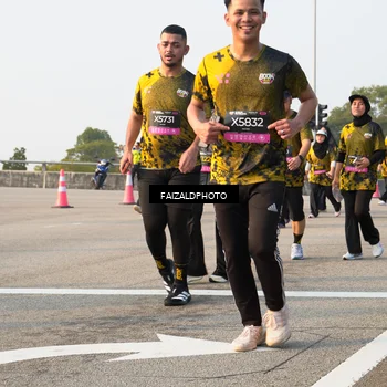 Runner Photo 6310130