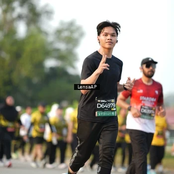 Runner Photo 6310519