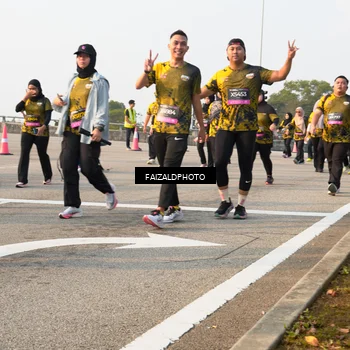 Runner Photo 6310702