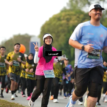 Runner Photo 6311080