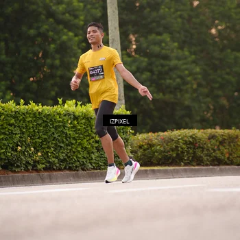Runner Photo 6311660