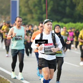 Runner Photo 6312000