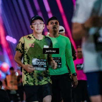 Runner Photo 6312026