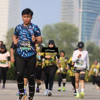 Runner Photo 6312037