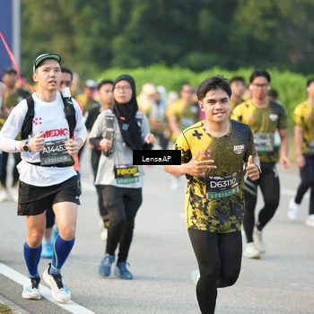 Runner Photo 6312041