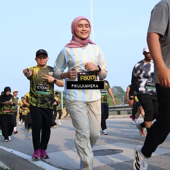 Runner Photo 6312052
