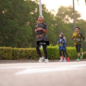 Runner Photo 6312054