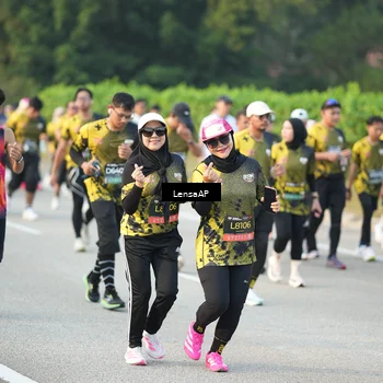 Runner Photo 6312079