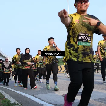 Runner Photo 6312098