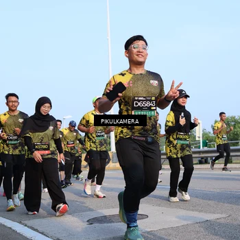 Runner Photo 6312117